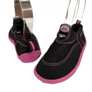 🖤🩷 Speedo Water Shoes for Girls | Black & Pink | Size 9/10 | Great Condition!